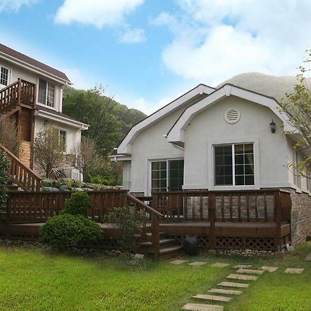 Forest Love Pension Yeosu Exterior photo