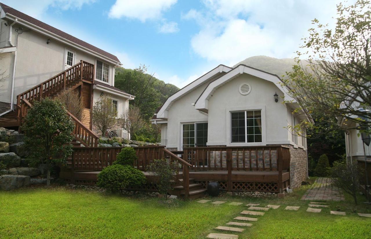 Forest Love Pension Yeosu Exterior photo